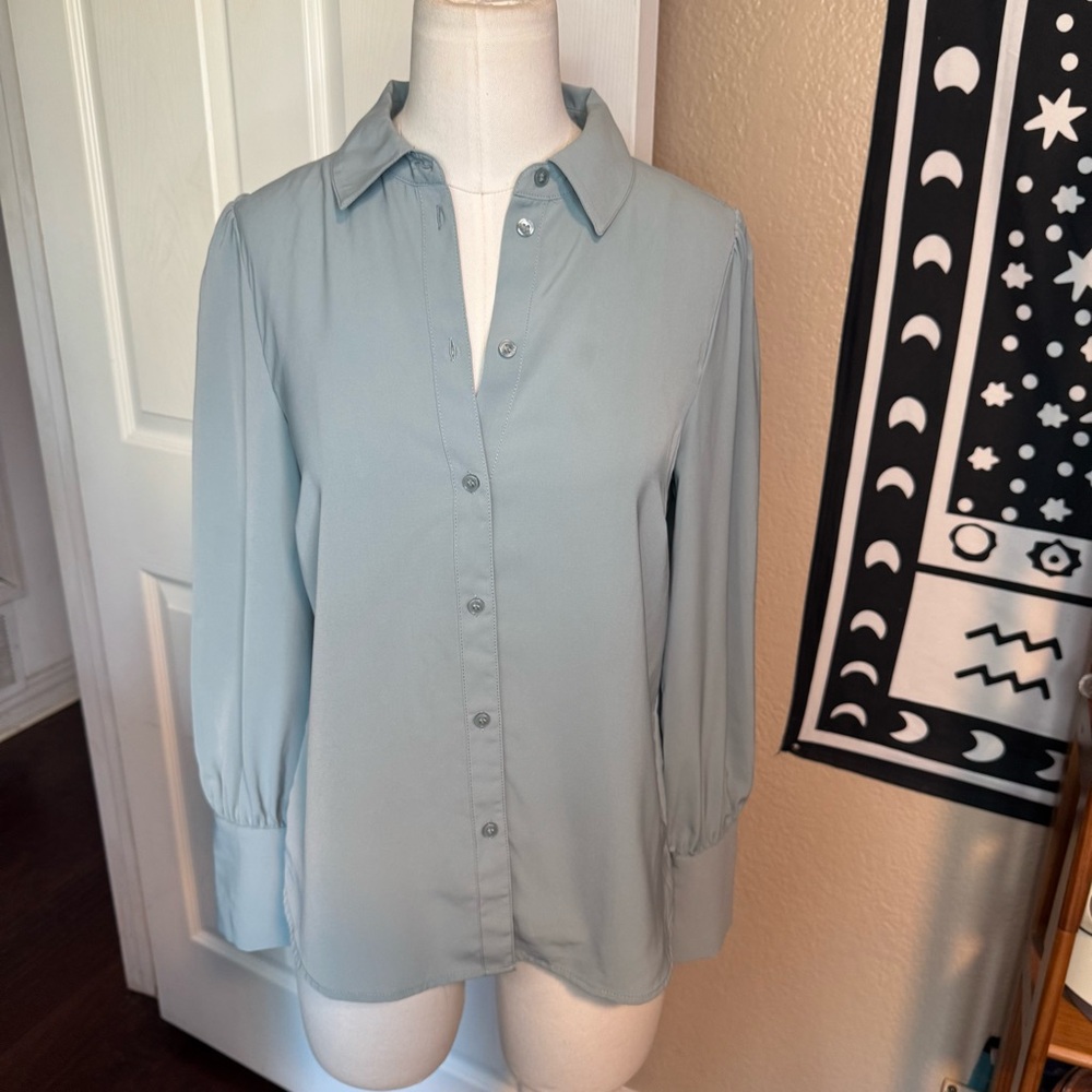 H&M Women's Button-Down Shirt - light greenish grey size xsmall balloon sleeve